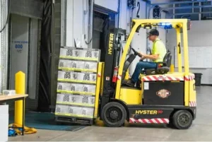 PERAN VITAL FORKLIFT DALAM BIDANG LOGISTIK