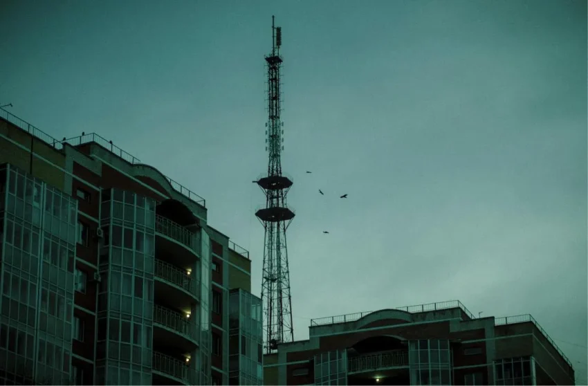 INI FAKTA TERSEMBUNYI DI BALIK TOWER SELULER (BTS)