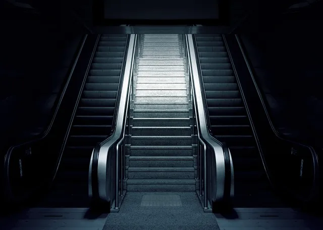 PERAN DAN KETERAMPILAN TEKNISI LIFT DAN ESKALATOR